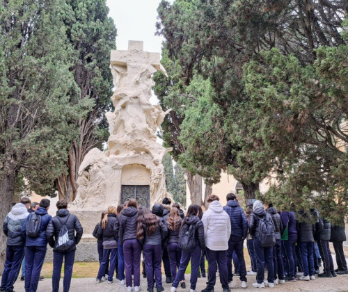 Visita al Cementerio de San Isidro